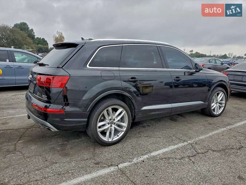 Внедорожник / Кроссовер Audi Q7 2017 в Ровно