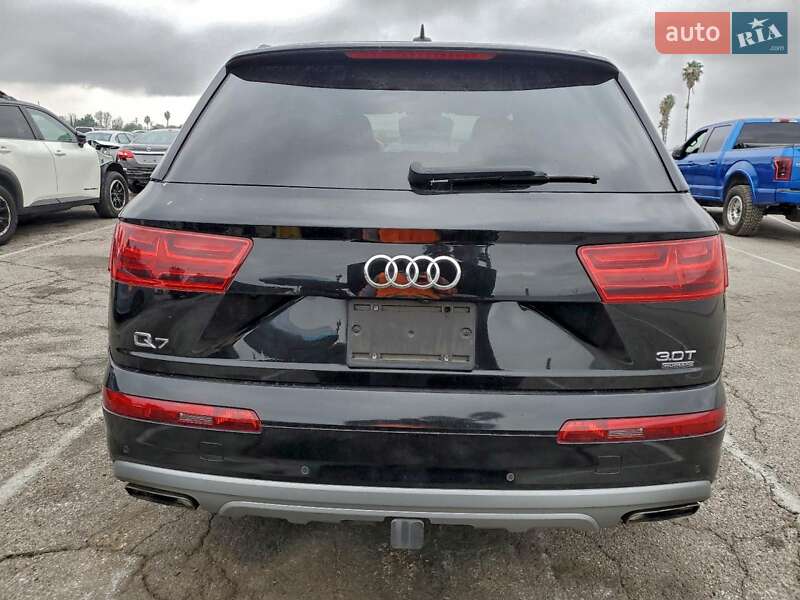 Внедорожник / Кроссовер Audi Q7 2017 в Ровно