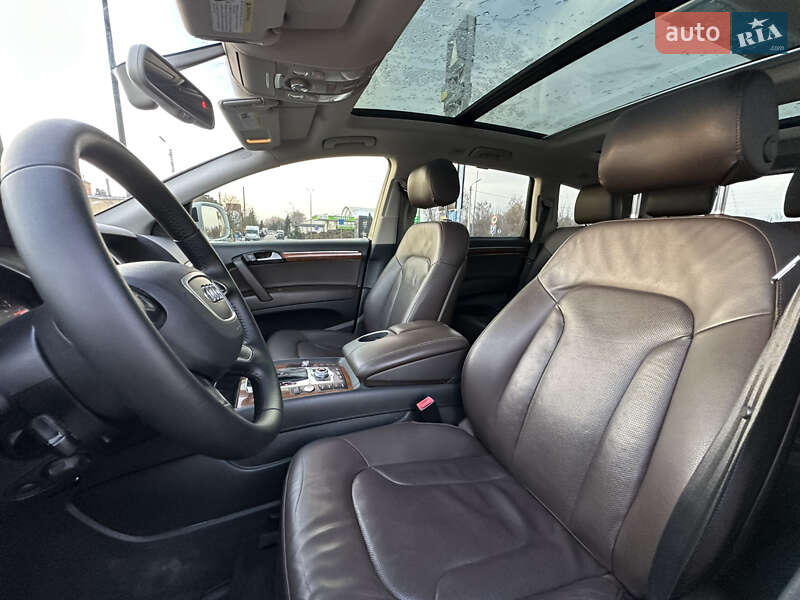 Позашляховик / Кросовер Audi Q7 2014 в Дубні