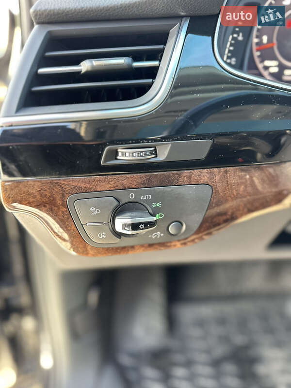 Внедорожник / Кроссовер Audi Q7 2017 в Киеве