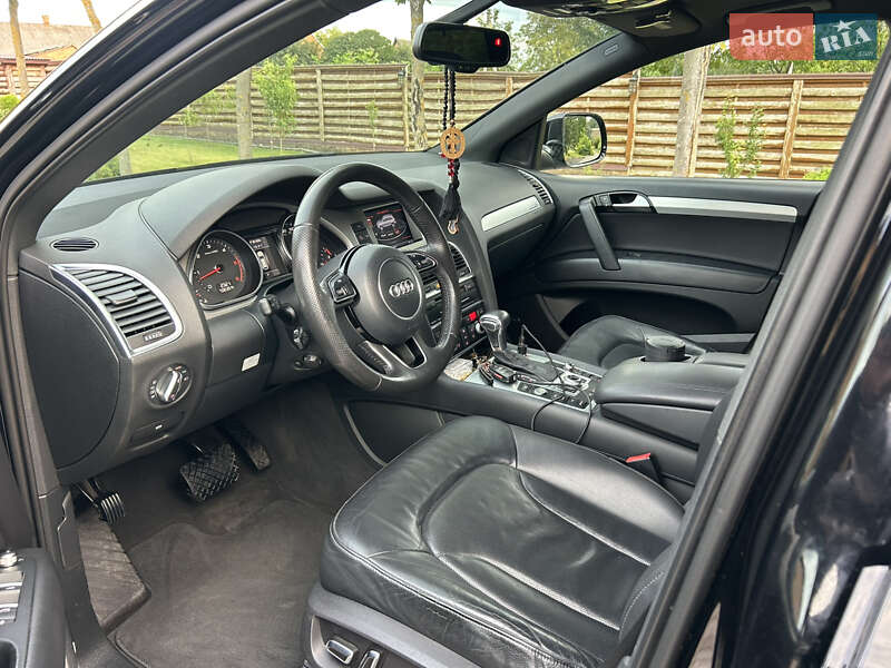 Внедорожник / Кроссовер Audi Q7 2015 в Владимире