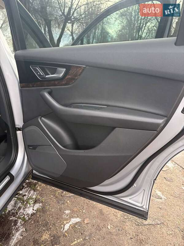 Внедорожник / Кроссовер Audi Q7 2017 в Запорожье фото 36 Внедорожник / Кроссовер Audi Q7 2017 в Запорожье