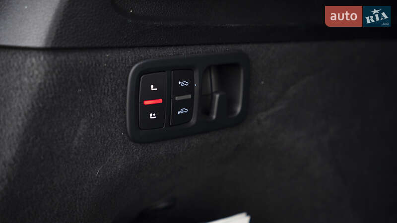 Позашляховик / Кросовер Audi Q7 2017 в Києві фото 42 Позашляховик / Кросовер Audi Q7 2017 в Києві