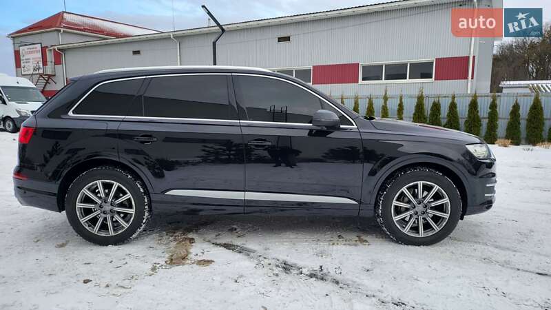 Внедорожник / Кроссовер Audi Q7 2016 в Луцке