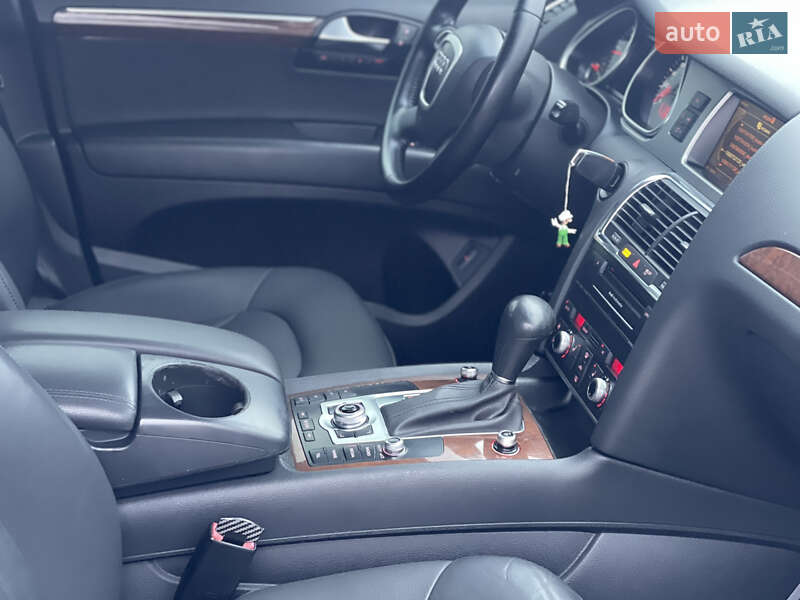 Позашляховик / Кросовер Audi Q7 2010 в Самборі фото 28 Позашляховик / Кросовер Audi Q7 2010 в Самборі