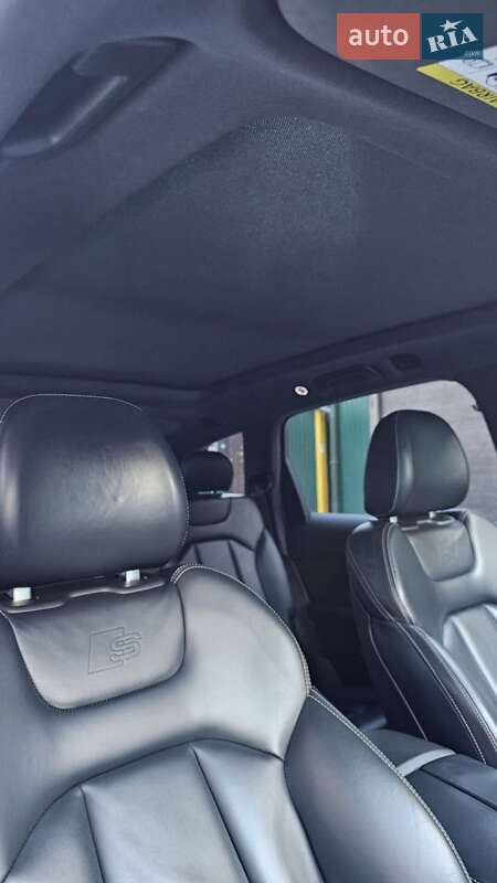 Внедорожник / Кроссовер Audi Q7 2016 в Киеве