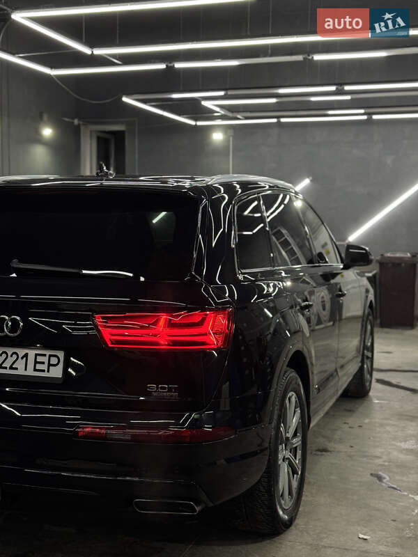 Позашляховик / Кросовер Audi Q7 2018 в Тернополі