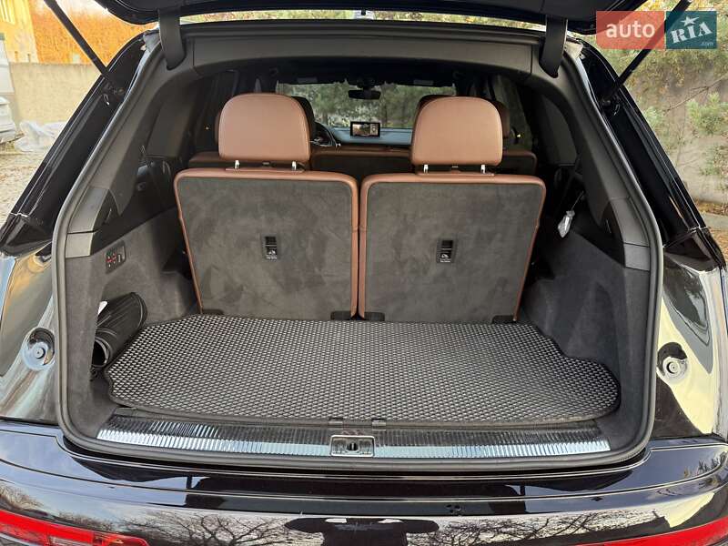 Позашляховик / Кросовер Audi Q7 2018 в Тернополі