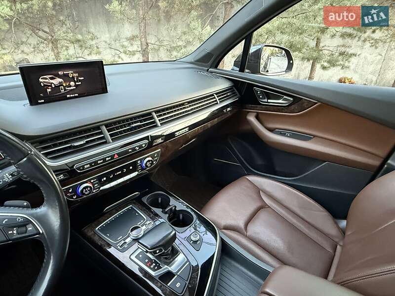 Позашляховик / Кросовер Audi Q7 2018 в Тернополі