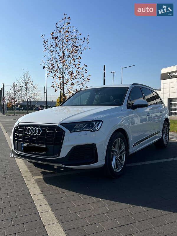 Внедорожник / Кроссовер Audi Q7 2020 в Мукачево
