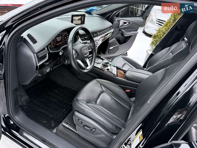 Позашляховик / Кросовер Audi Q7 2018 в Вінниці