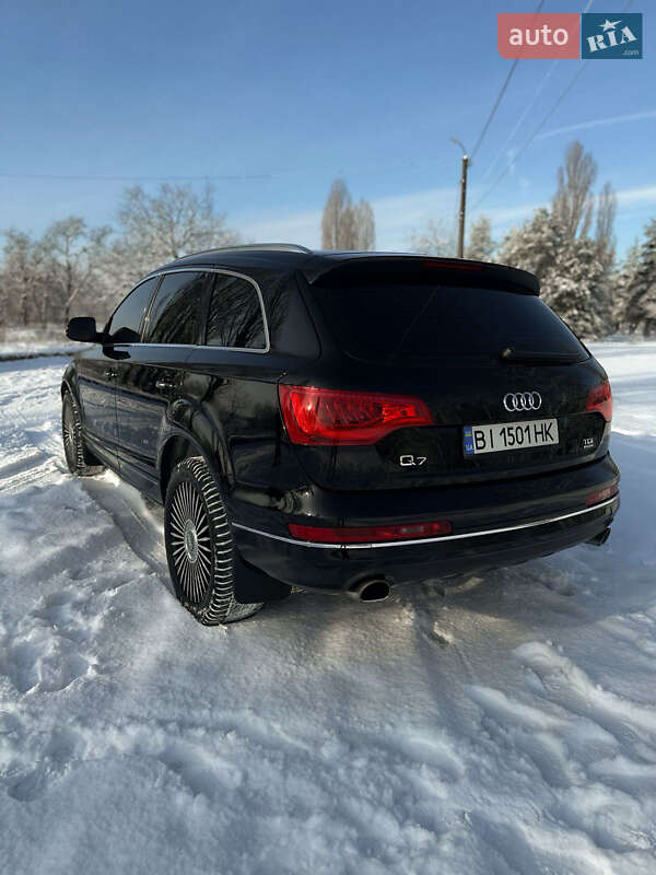 Внедорожник / Кроссовер Audi Q7 2013 в Кременчуге