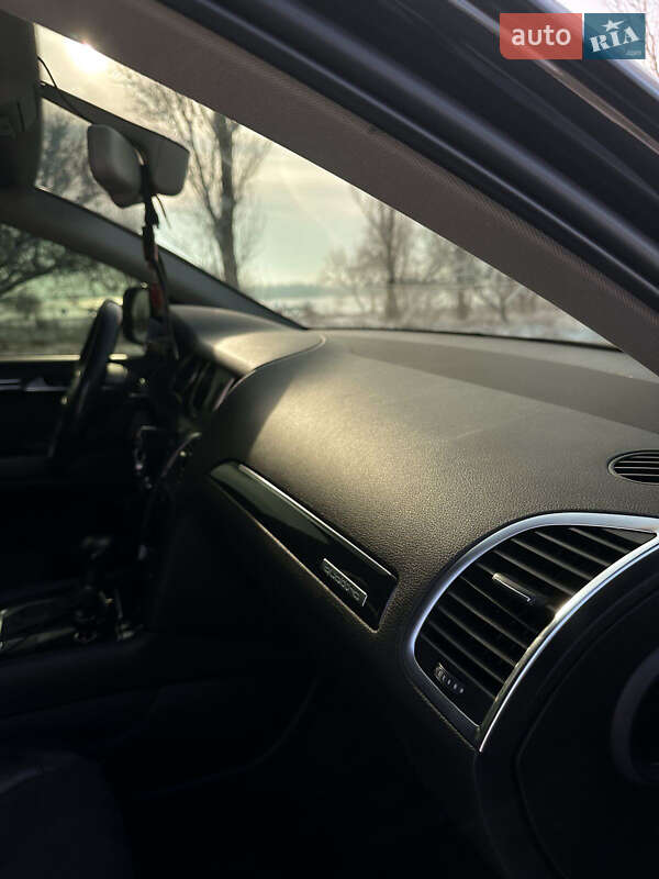 Внедорожник / Кроссовер Audi Q7 2013 в Кременчуге