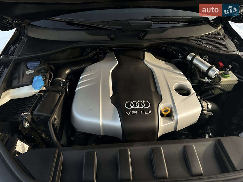 Внедорожник / Кроссовер Audi Q7 2013 в Кременчуге