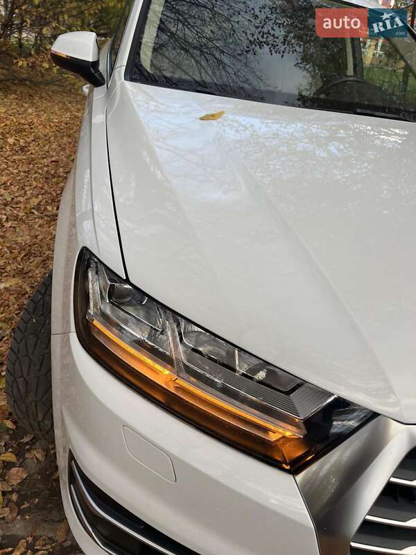 Внедорожник / Кроссовер Audi Q7 2019 в Ивано-Франковске