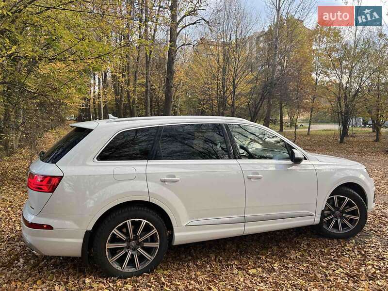 Внедорожник / Кроссовер Audi Q7 2019 в Ивано-Франковске