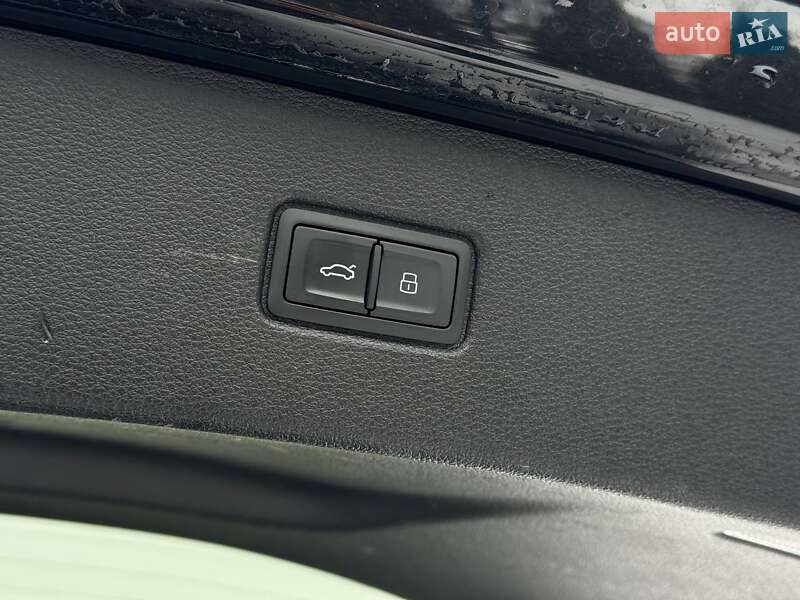 Внедорожник / Кроссовер Audi Q7 2017 в Каменец-Подольском