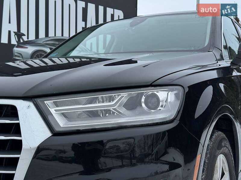 Внедорожник / Кроссовер Audi Q7 2017 в Каменец-Подольском
