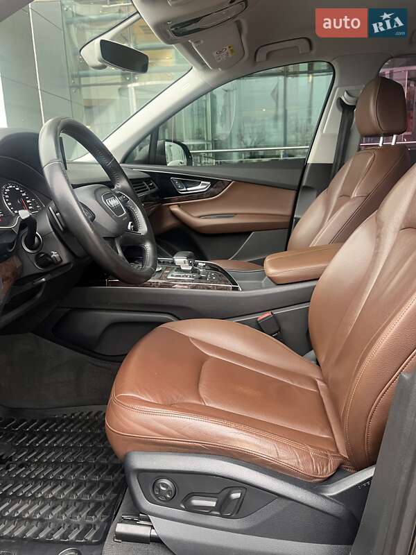 Внедорожник / Кроссовер Audi Q7 2015 в Киеве фото 20 Внедорожник / Кроссовер Audi Q7 2015 в Киеве