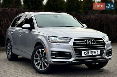 Позашляховик / Кросовер Audi Q7 2017 в Стрию