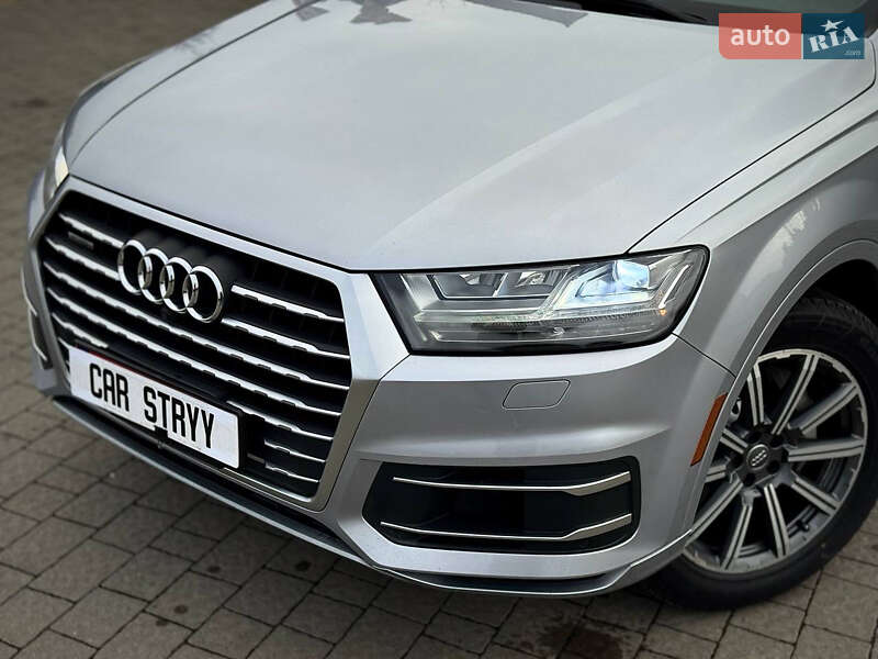 Позашляховик / Кросовер Audi Q7 2017 в Стрию