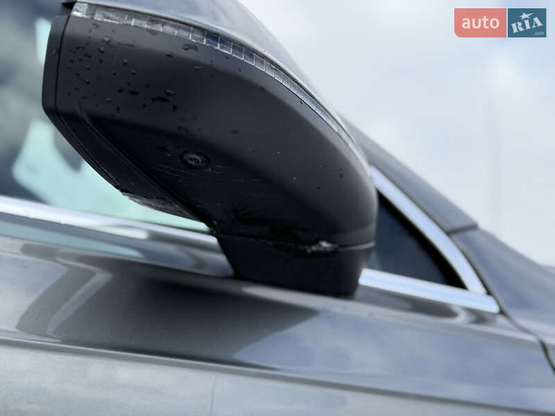 Внедорожник / Кроссовер Audi Q7 2017 в Стрые