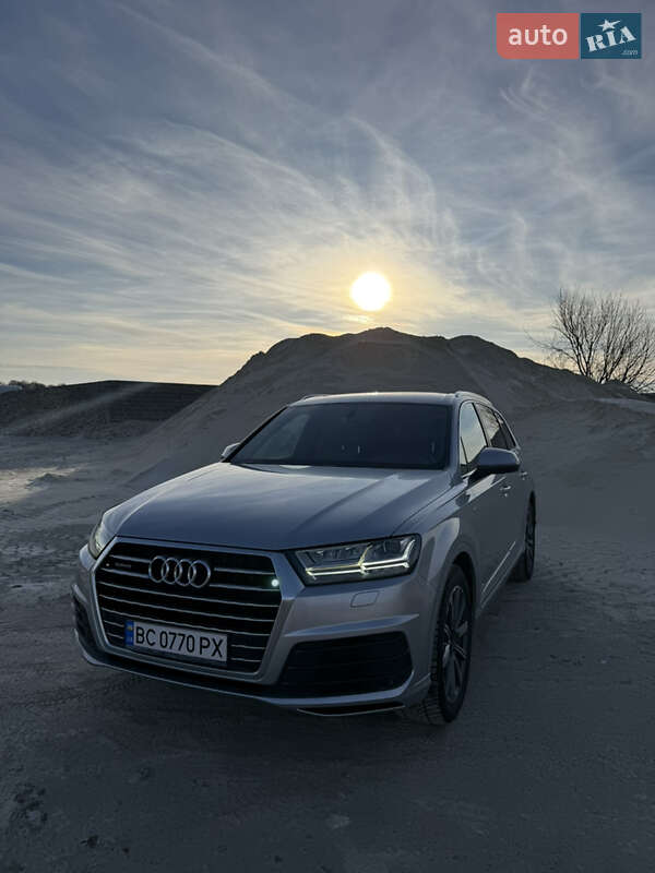 Внедорожник / Кроссовер Audi Q7 2017 в Куликове