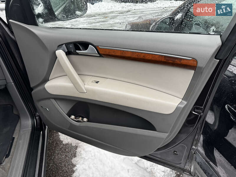 Внедорожник / Кроссовер Audi Q7 2014 в Львове