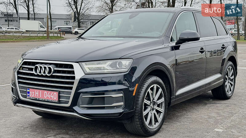 Позашляховик / Кросовер Audi Q7 2017 в Києві