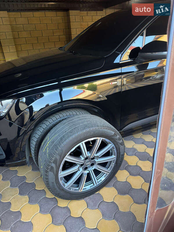 Внедорожник / Кроссовер Audi Q7 2018 в Одессе