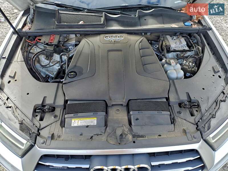 Позашляховик / Кросовер Audi Q7 2018 в Львові