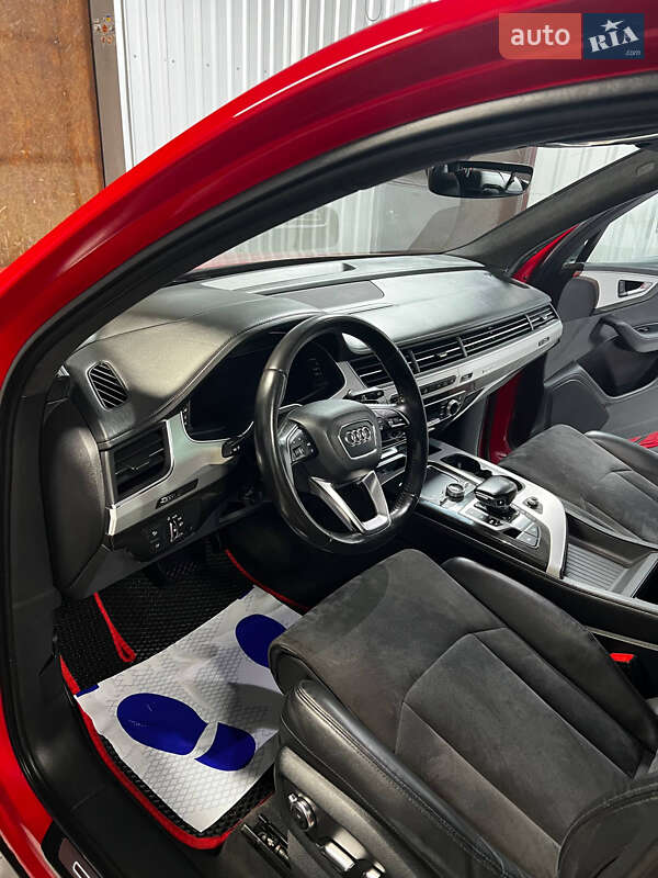 Позашляховик / Кросовер Audi Q7 2015 в Костопілі