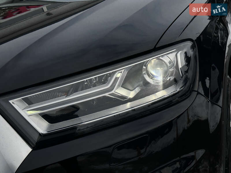 Внедорожник / Кроссовер Audi Q7 2016 в Ровно