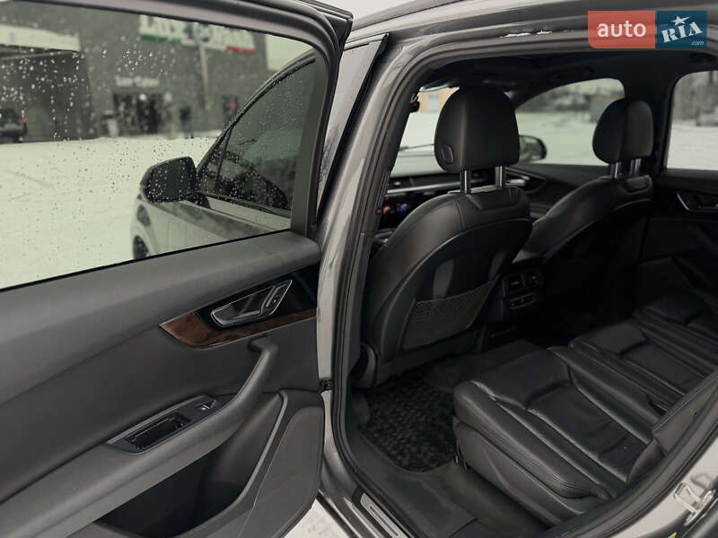 Внедорожник / Кроссовер Audi Q7 2016 в Лубнах фото 31 Внедорожник / Кроссовер Audi Q7 2016 в Лубнах