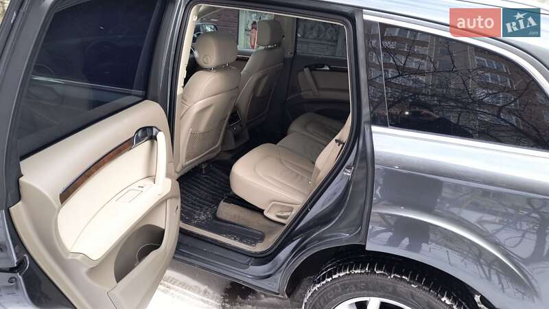 Позашляховик / Кросовер Audi Q7 2012 в Івано-Франківську