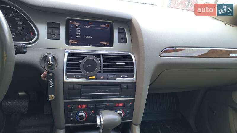Позашляховик / Кросовер Audi Q7 2012 в Івано-Франківську