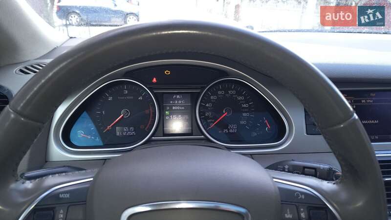 Позашляховик / Кросовер Audi Q7 2012 в Івано-Франківську