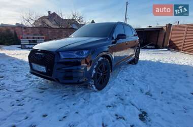 Позашляховик / Кросовер Audi Q7 2016 в Луцьку