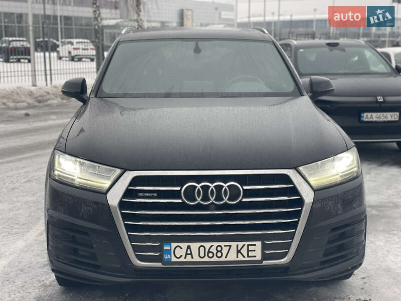 Внедорожник / Кроссовер Audi Q7 2018 в Киеве
