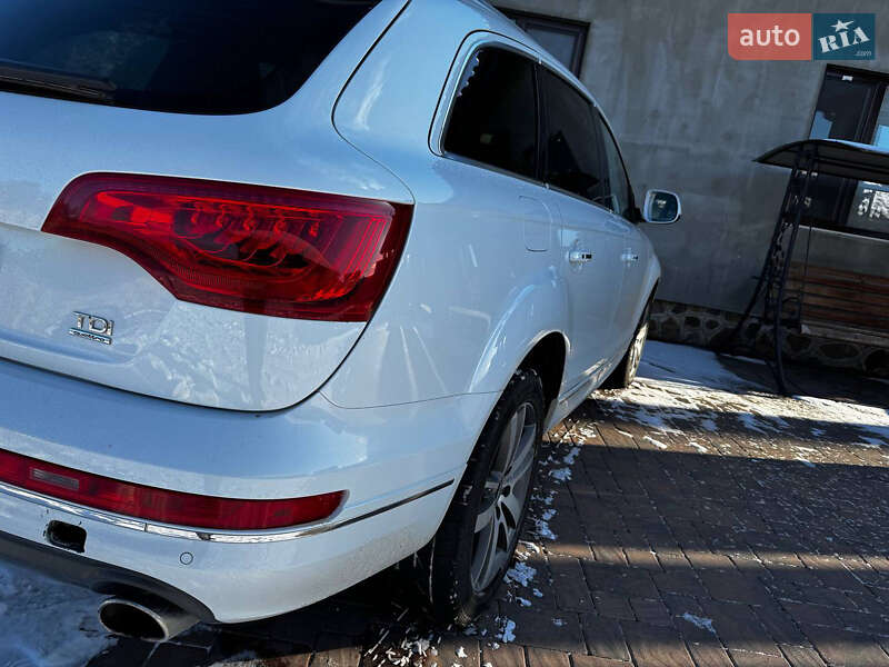Внедорожник / Кроссовер Audi Q7 2015 в Сарнах