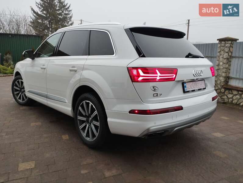 Внедорожник / Кроссовер Audi Q7 2016 в Тернополе