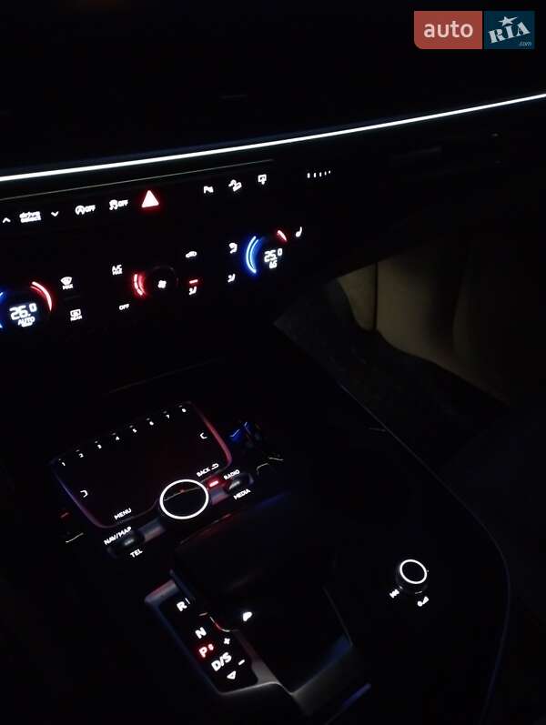 Внедорожник / Кроссовер Audi Q7 2016 в Тернополе