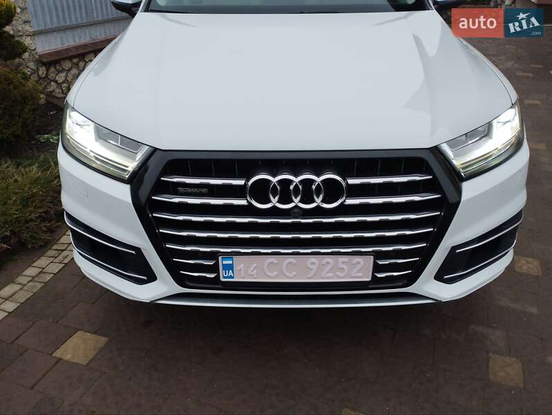 Внедорожник / Кроссовер Audi Q7 2016 в Тернополе