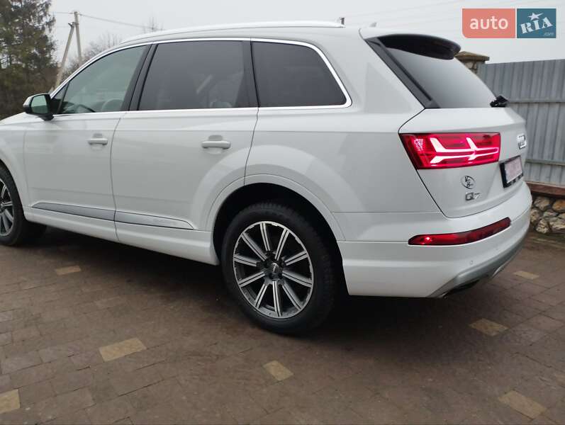 Внедорожник / Кроссовер Audi Q7 2016 в Тернополе