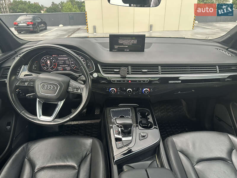 Внедорожник / Кроссовер Audi Q7 2016 в Киеве