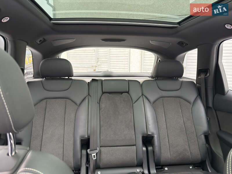 Внедорожник / Кроссовер Audi Q7 2018 в Луцке