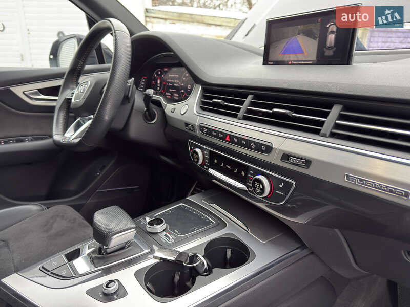 Внедорожник / Кроссовер Audi Q7 2018 в Луцке