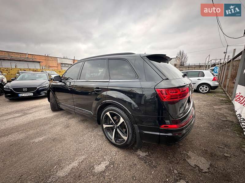 Внедорожник / Кроссовер Audi Q7 2017 в Запорожье