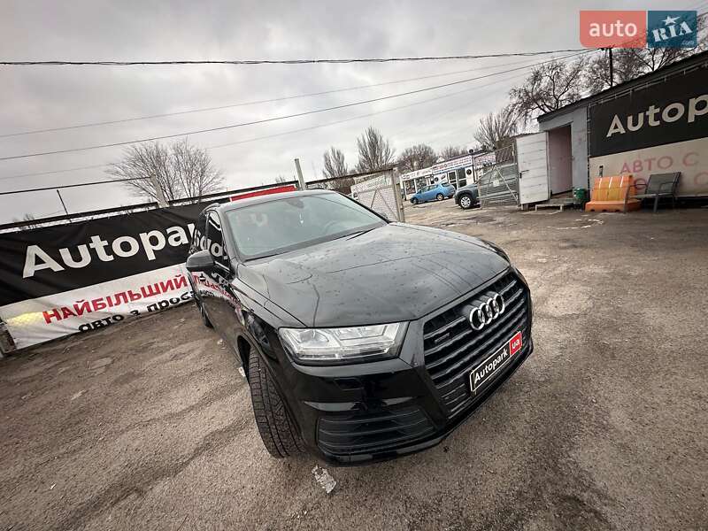 Внедорожник / Кроссовер Audi Q7 2017 в Запорожье