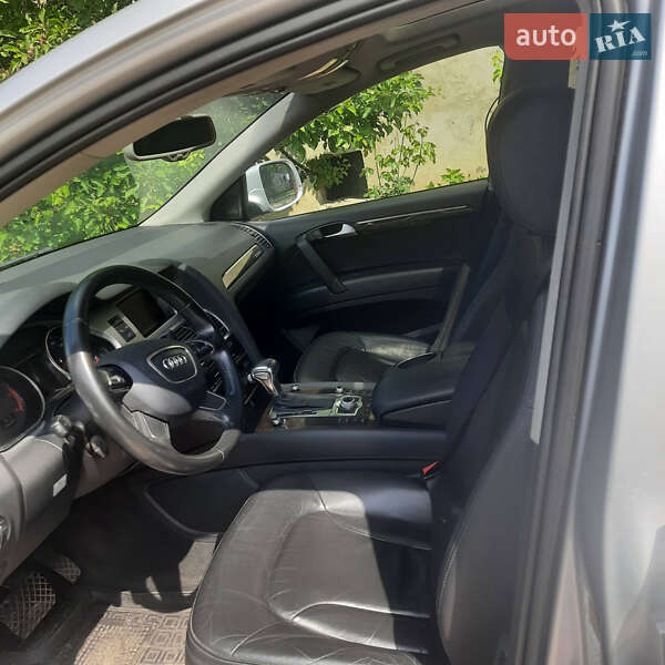 Внедорожник / Кроссовер Audi Q7 2011 в Томашполе
